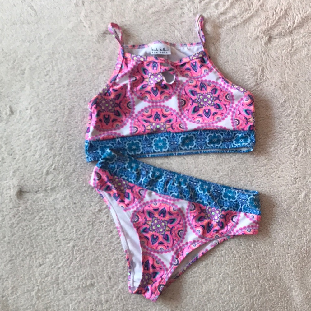 Bathing suit